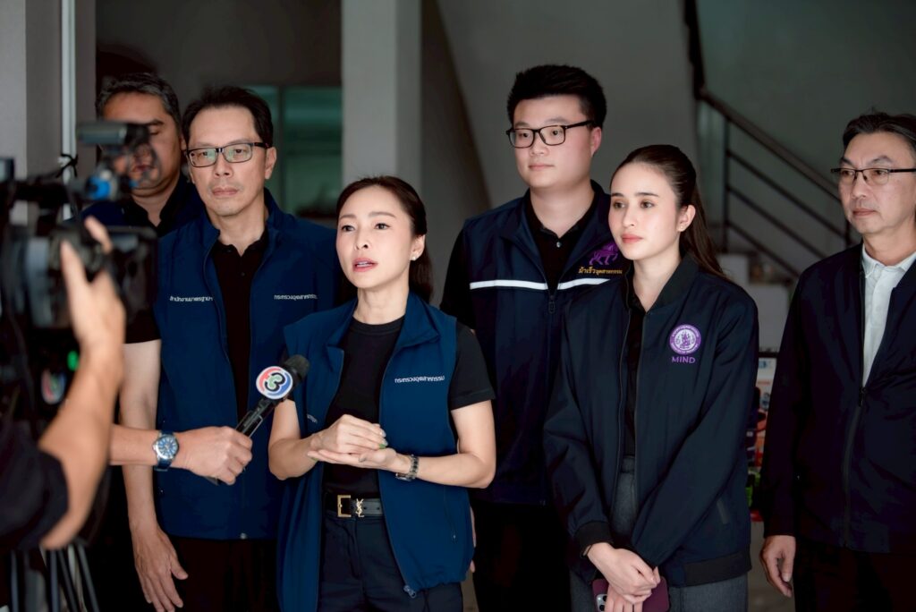 “รมช.ยศสิงห์” ส่ง “ทีมม้าเร็ว” บุกทลายโกดังสำเพ็ง 2 ย่านบางแค ยึด “ของเล่น” ไม่มี มอก. เสี่ยงโลหะหนักปนเปื้อนล็อตใหญ่นับแสนชิ้น กว่า 2 ล้านบาท