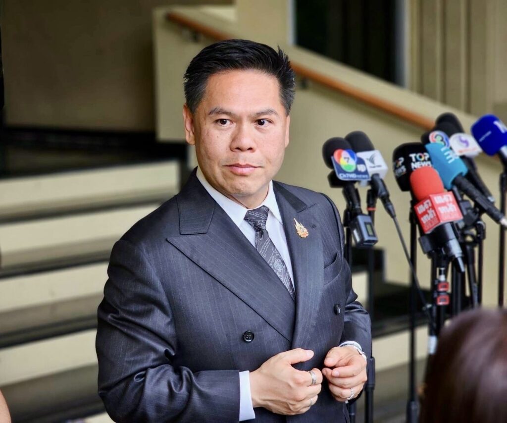 “วราวุธ” สั่งคุมเข้ม แผงโซลาร์เซลล์-อุปกรณ์ประกอบ ตีตรา มอก. สกัดสินค้าด้อยมาตรฐาน ครอบคลุมโซลาร์เซลล์ทั้งระบบ เพิ่มความปลอดภัยให้พี่น้องประชาชน ฝ่าฝืน โทษหนัก ทั้งจำ-ปรับ